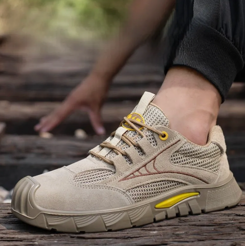 Men’s Puncture-Resistant Safety Work Sneakers